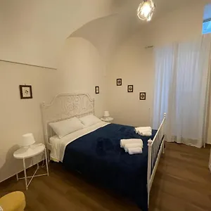 https://gesuiti-suite-catania.taorminaitalyhotels.com