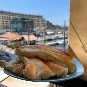 https://la-casa-del-mare-savona.hotelitalianriviera.com